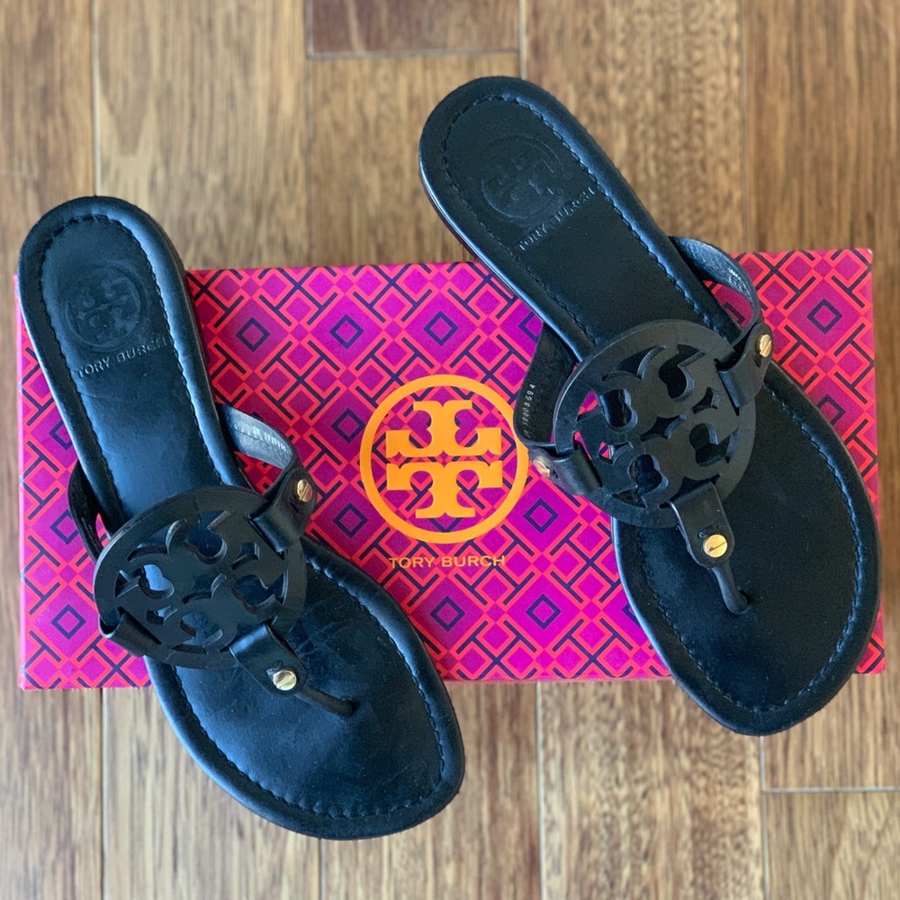 Tory Burch- Miller black leather sandal